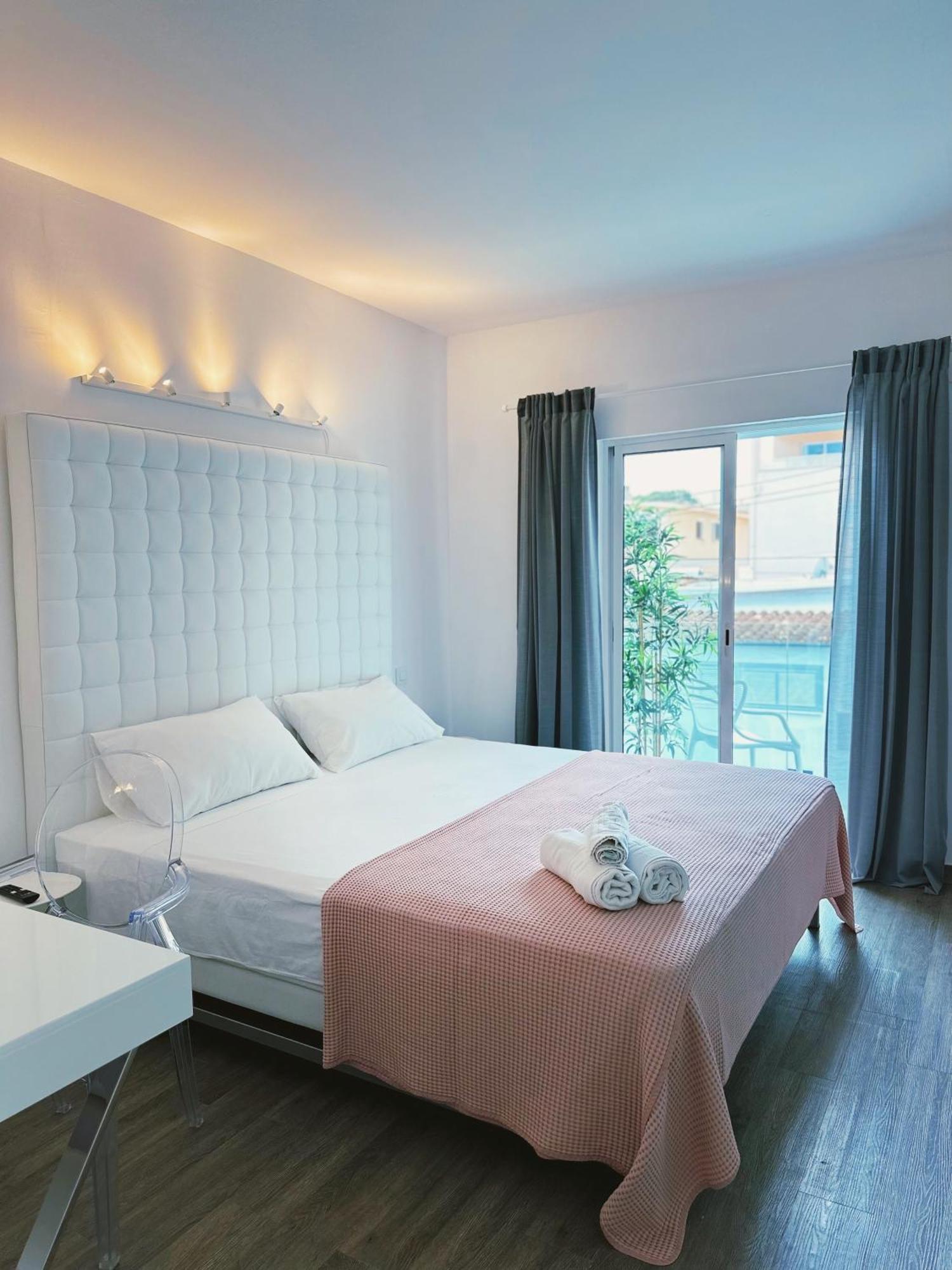 Bhc Boutique Hostal Cala Millor Кала Миллор Экстерьер фото